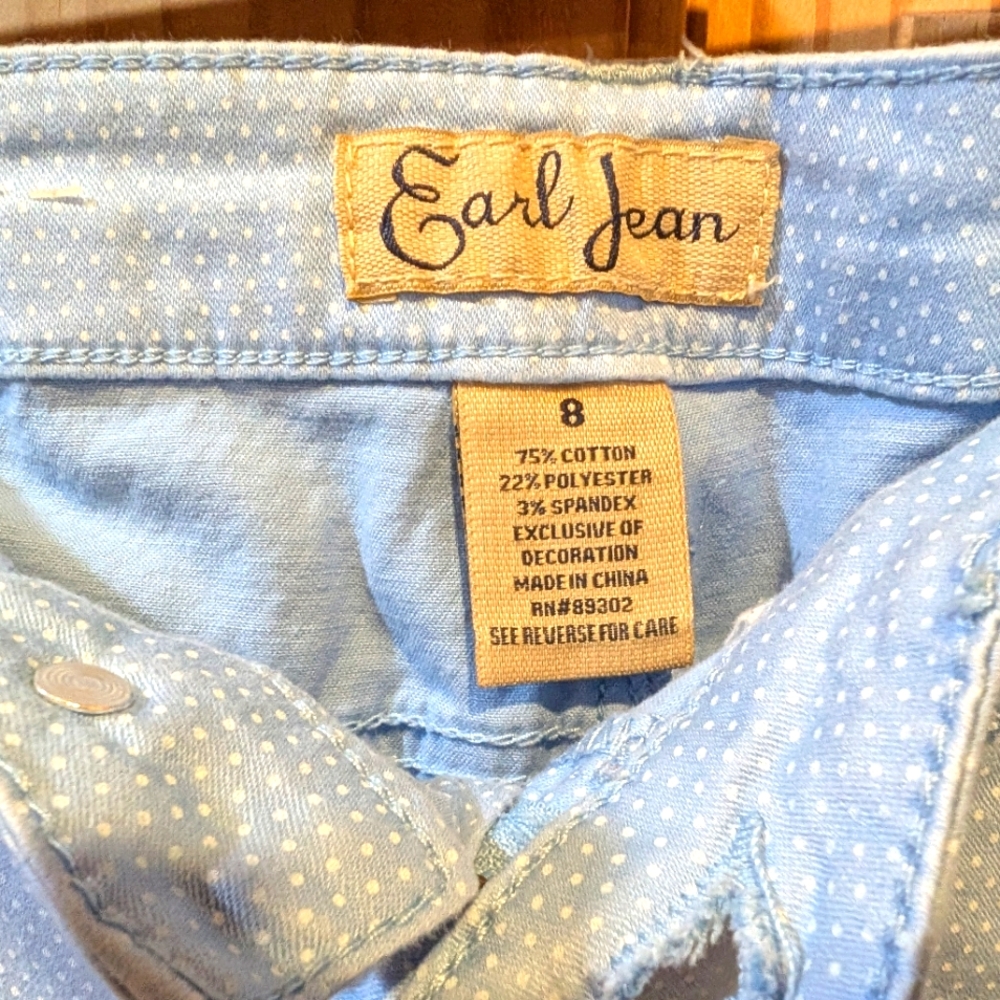 EUC Size 8 Earl Jean Light Blue Polka Dot Jeans